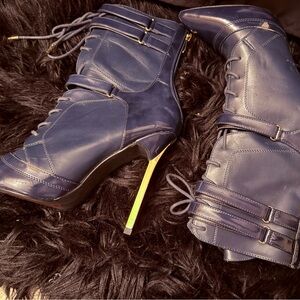 Luichiny Women's Fine by Me Ankle Bootie